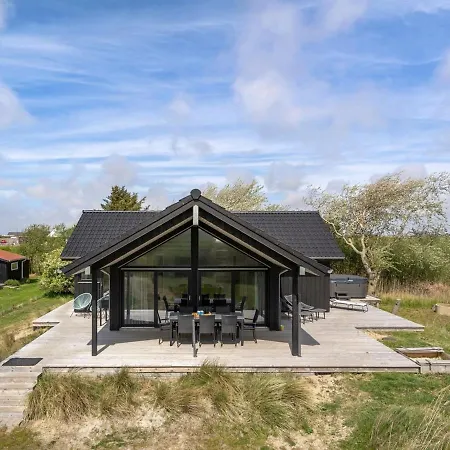 Holiday home Gubbe - 500m From The Sea In Western Jutland By Interhome *