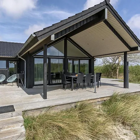 Dom wakacyjny Gubbe - 500m From The Sea By Interhome