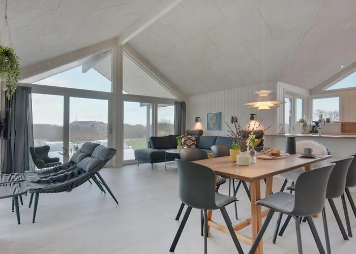 Gubbe - 500m From The Sea By Interhome *