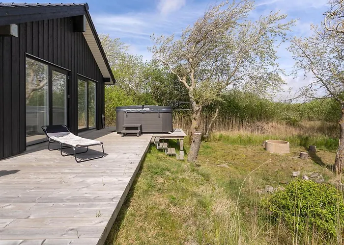 Gubbe - 500m From The Sea By Interhome